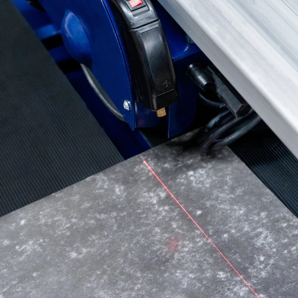 Wet Tile Cutter Bench - 920mm / 1200W - Image 8